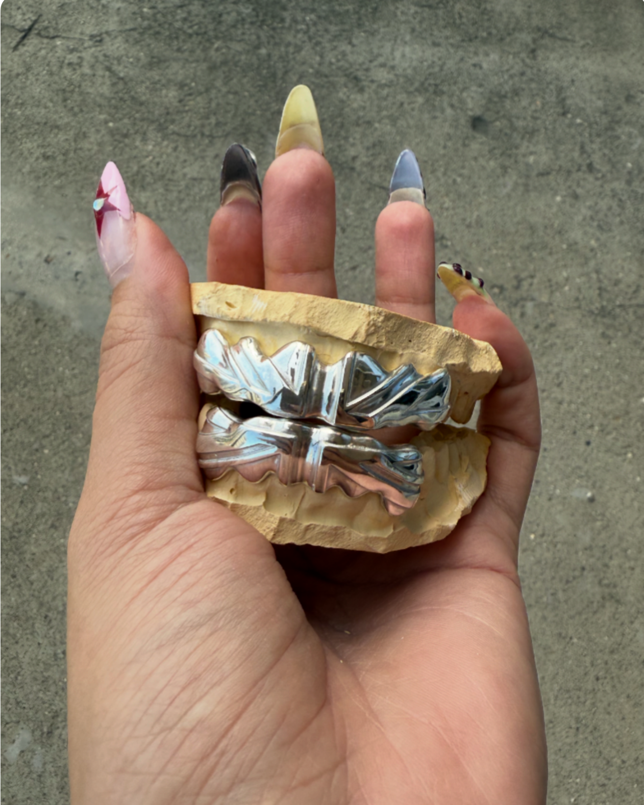 6x6 with design - Grillz