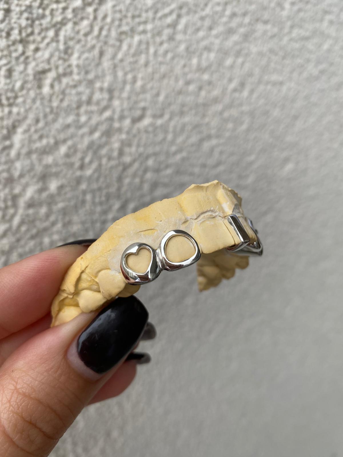 Gap Filler + Windows - Grillz